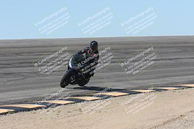 media/Oct-13-2025-Moto Forza (Mon) [[a66d839500]]/4-C Group/Session 2 (Bowl)/